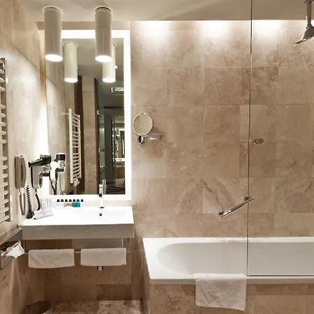 Golden Tulip Ana Dome Hotel 4*