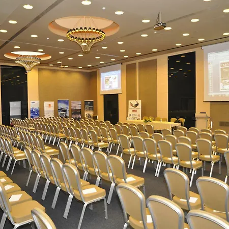 Golden Tulip Ana Dome 4*